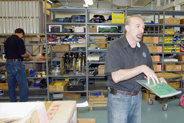6Tonyshowingcircuitboard.jpg
