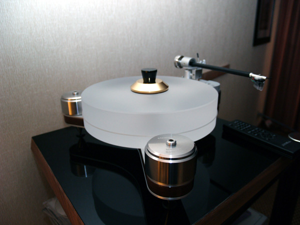 clearaudio turntable