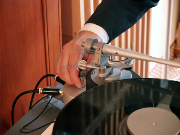 simon yorke turntable