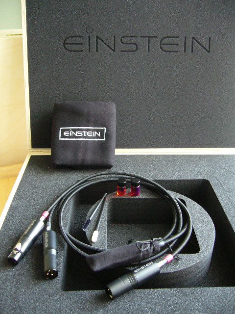 einstein The Flash and Thunder cables