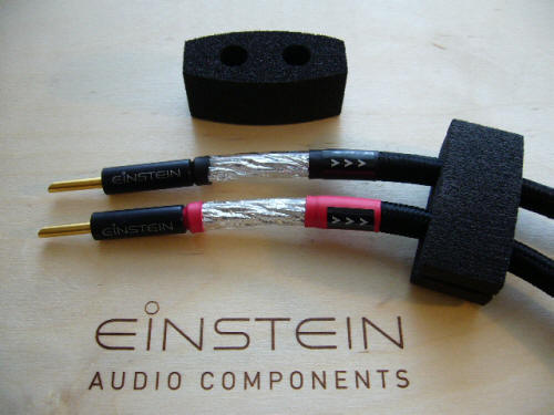 einstein The Flash and Thunder cables