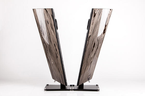 Albedo Aptica Loudspeakers