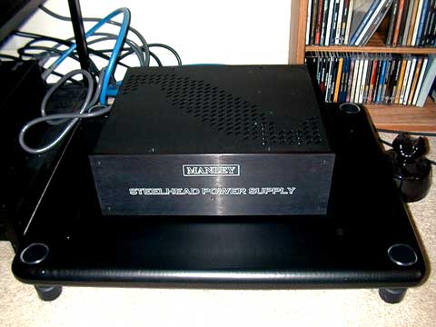 steelhead_power_supply.jpg (23550 bytes)