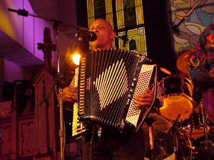 MajorHandy.jpg (26981 bytes)
