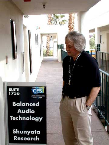 bat_geoff_poor.jpg (23270 bytes)