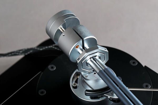 Thales TTT Compact Turntable, Levi-Base, and Simplicity Mk2 Tonearm