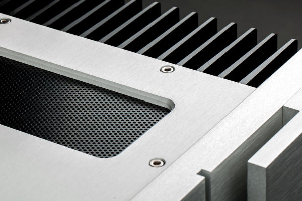 Abyssound's ASP-1000 Preamplifier and ASX-2000 Amplifier