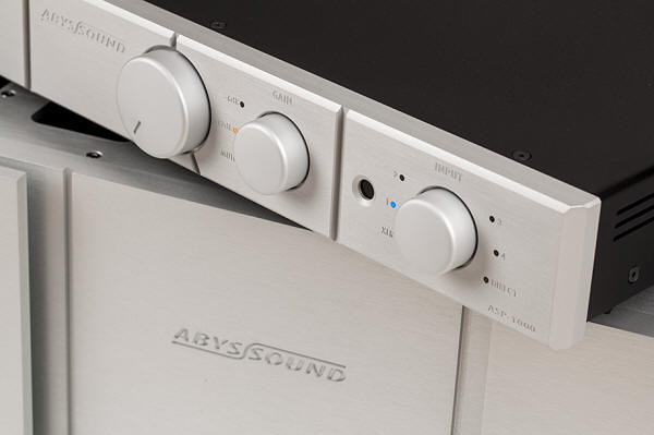 Abyssound's ASP-1000 Preamplifier and ASX-2000 Amplifier