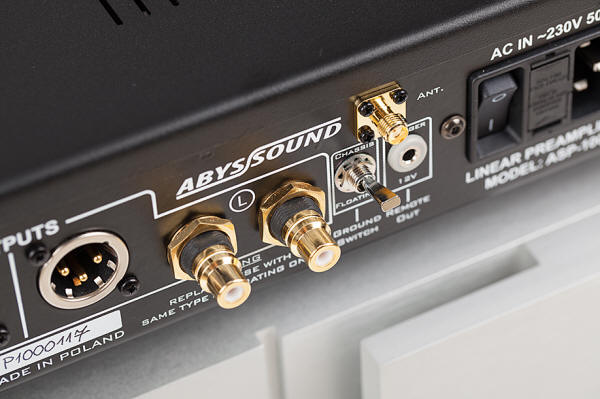 Abyssound's ASP-1000 Preamplifier and ASX-2000 Amplifier