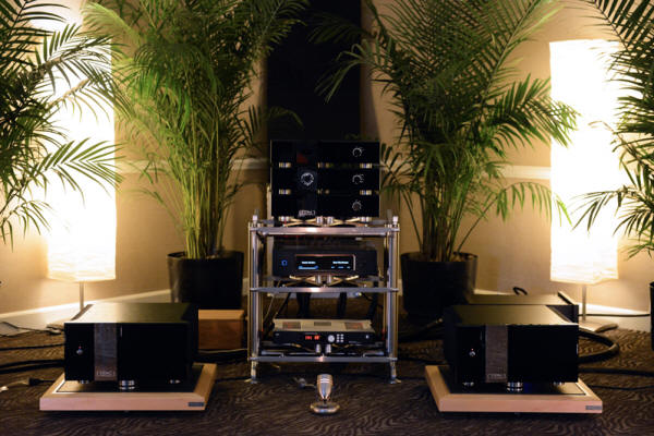 AXPONA 2015